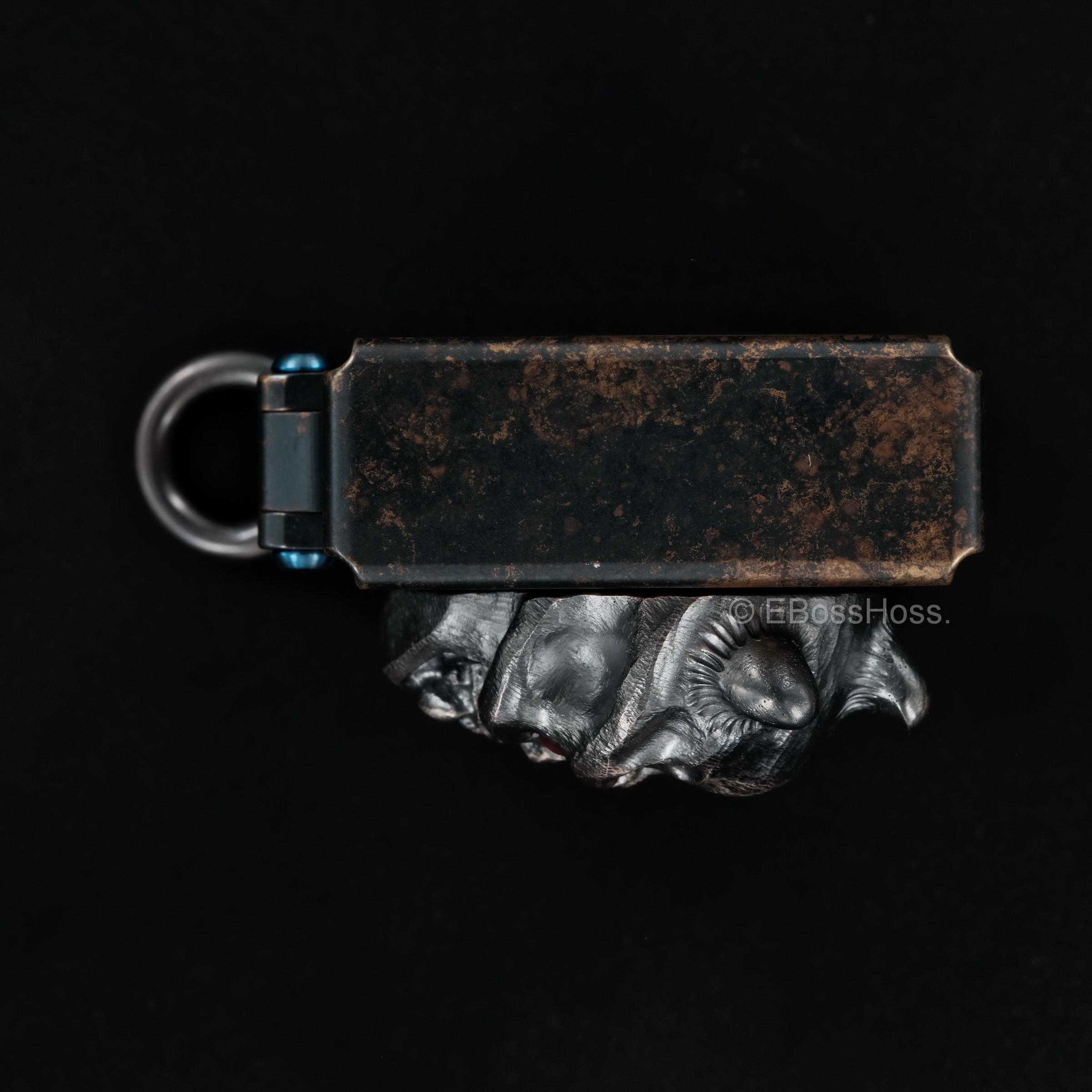 Steel Flame -ONE- Custom Sledge Lighter - with XL Hynna Vigilant Skulls ...